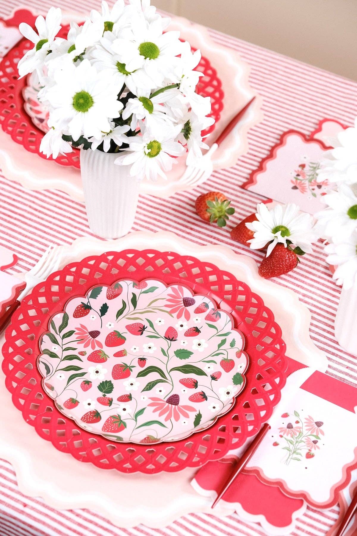 Red Basketweave Dinner Paper Plates