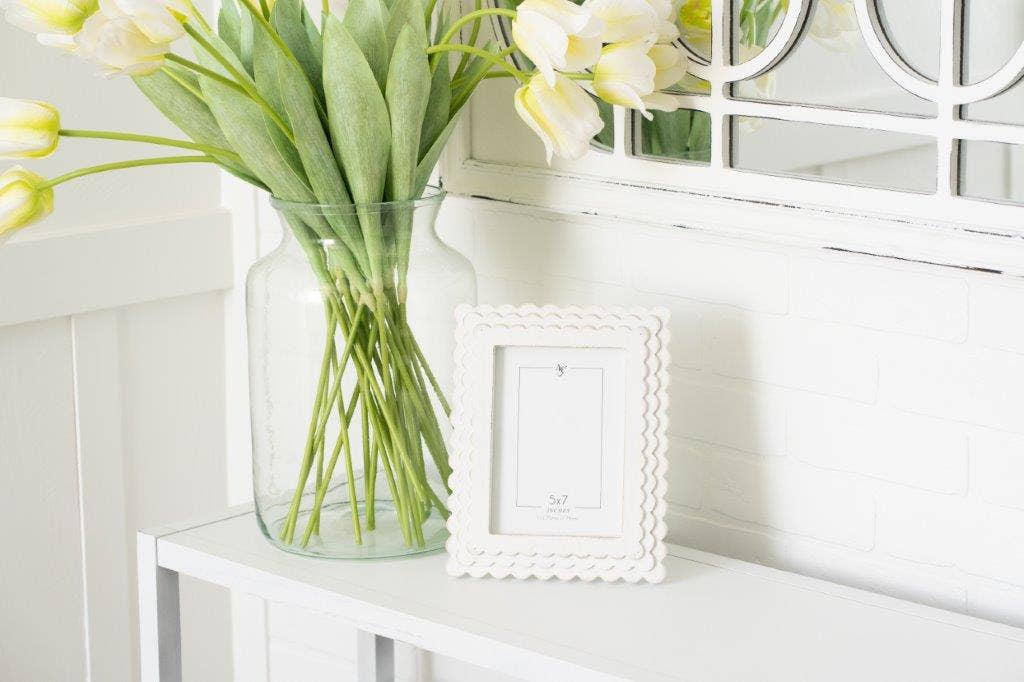 Scallop Photo Frame 5" x 7", Square