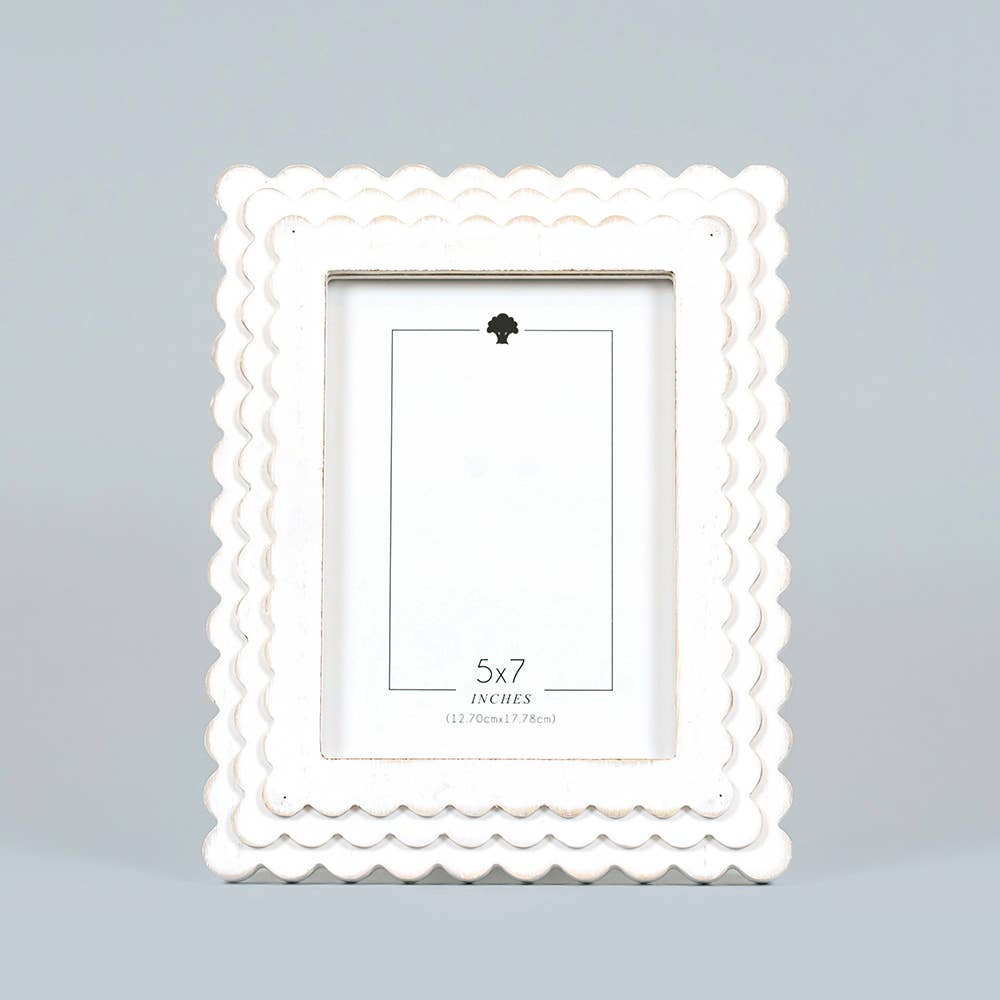 Scallop Photo Frame 5" x 7", Square