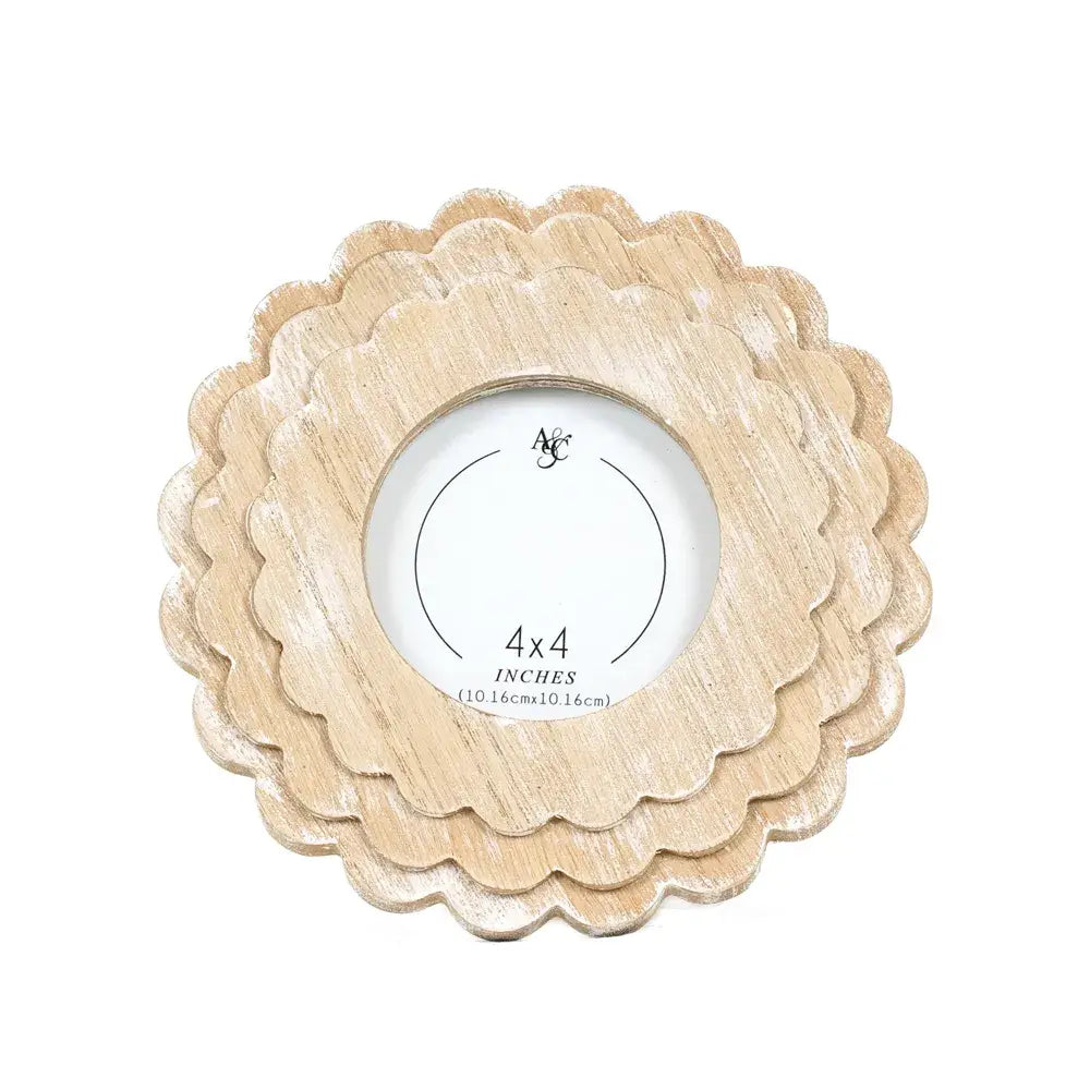 Round Scallop Photo Frame 4" x 4", Round