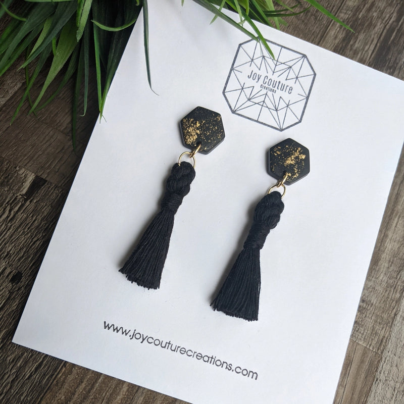 Black + Gold Fleck with Black Tassel
